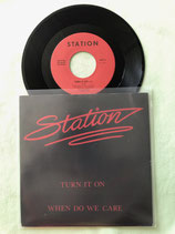 Station, Turn It On / ch