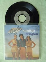 Rising Sun, Kumbaja