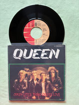 Queen, Crazy Little Thing Called Love / r