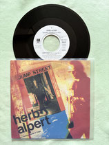 Herb Alpert mit Yvonne de la Vega, Jump Street / sch