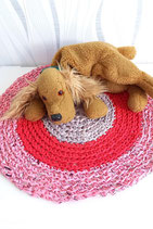 Petit tapis rose au crochet en coton recyclé