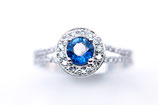 Verlobungsring aus Weißgold mit blauem Safir,  Brillanten,  Princess-Collection big