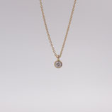 Pendentif serti clos