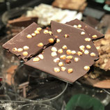 Zartbitter Schokolade 64%        ganze Haselnuss