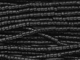 Mineralien·Delica (1S) - Spinell - ~1x1.5mm (871679)