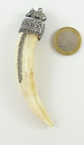Keilerzahn mit Eichenlaubranke Rechts; Fassung NR.078