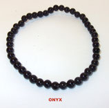 KS4ONYX KOGELARMBAND ONYX SLOTJE