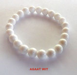 KS8AGWI KOGELARMBAND AGAAT WIT A SLOTJE