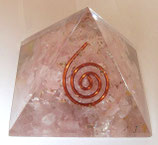 OP4ROZE ORGONITE PYRAMIDE 4.00 - 4.50 CM ROZEKWARTS IN DOOSJE + LEGENDE