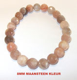 KRF8MAKL KOGELARMBAND FACET 8MM MAANSTEEN KLEUR REK