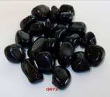 KNONYX100 KNUFFELSTENEN ONYX ZAKJE VAN 100 GRAM
