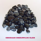 KNOBSK100 KNUFFELSTENEN OBSIDIAAN SNEEUWVLOK KLEIN ZAKJE VAN 100 GRAM