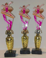 Diese 3er Serie Pokale ist perfekt für Damen im Turnen und Leichtathletik geeignet.