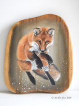Jumping jack, mooie rode vos geschilderd op een houten schijf.