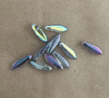 2hole Dagger Crystal Blue Rainbow