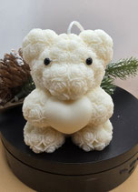 Teddybär mit Herz hell