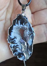 Achat Geode mit Amethyst Split u. Silberzierde