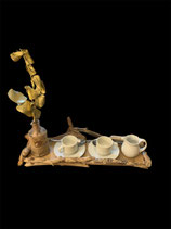 Plateau en bois flotté et sa vaisselle pour le café