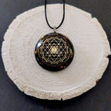 Orgonit Anhänger (A4) Shri Yantra & Schutzsteine| Edelstein Heilstein Schmuck