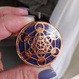 Orgonit Anhänger mit rose-goldenem Metatron und leicht violettem Hintergrund (A30)| Edelstein Heilstein Schmuck