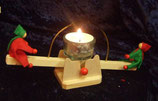 Lichtwippe mit Teelicht,    Engelsglocke mit 4 Kerzen,  Kerze mit LED-Licht