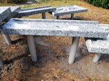 Granitrinne für Sand- und Wasserspiele