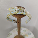 Bunter Haarreif in Pastellfarben mit Schleife