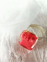 Bague 15X15 mm liquide rouge