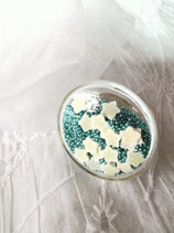 Bague 24 mm micro-billes turquoises et fimo forme étoiles beiges