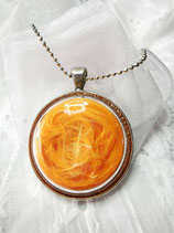 Collier verre soufflé globe cabochon rond Plume Orange