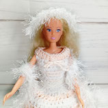 Klorollenhut mit Puppe, elegante Dame, Klorollenpuppe, gehäkelt