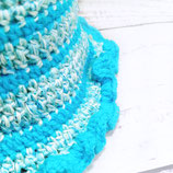 Klopapierhut, blau türkis Glitzer Streifen, gehäkelt