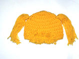 Häkelmütze mit Schwänzchen