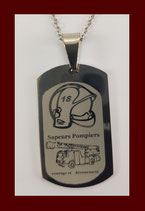 Pendentif ou Porte-Clé " Sapeurs Pompiers "     Plaque rectangle en acier  45 mm.