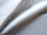 Feincord in weißgrau 88 % Polyester / 10 % Polyacryl / 2 % Elasthan  Breite 140 cm