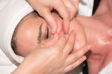 Eén sessie 4 massages holistic facelift a´2 uur