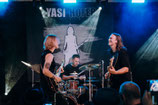 Devil On The Rise - Yasi Hofer Trio Live