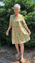 Kleid Muster & Volants