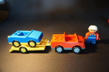 Duplo altes Abschleppauto mit Autoanhänger als Set