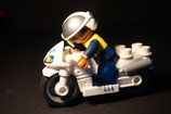 Duplo Polizist auf Motorrad