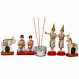 Geisterhaus Deko Set Thailand Silberoptik mit Tempelwächter Paar 6 Symbolfiguren und Zinnschale für Spirit House und Altar Dekoration