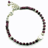a-0232 Damen-Armband aus wunderschönen, edlen Rubin-Würfeln, Zwischenperlen, Kettchen und Verschluss Silber 925