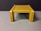 table "ochre"