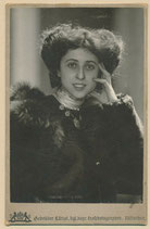 Barcy, Inès