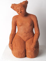 rote Skulptur Mädchen 5