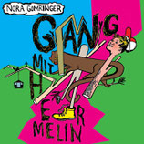 18/90 Nora Gomringer, Gang mit Hermelin