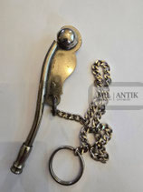Bootsmannspfeife der Marine mit Kette