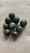 Pierre Roulée- Labradorite