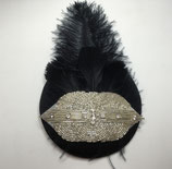Fascinator schwarz mit Federn und Perlenornament