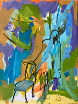 une chaise et une femme dans la forêt